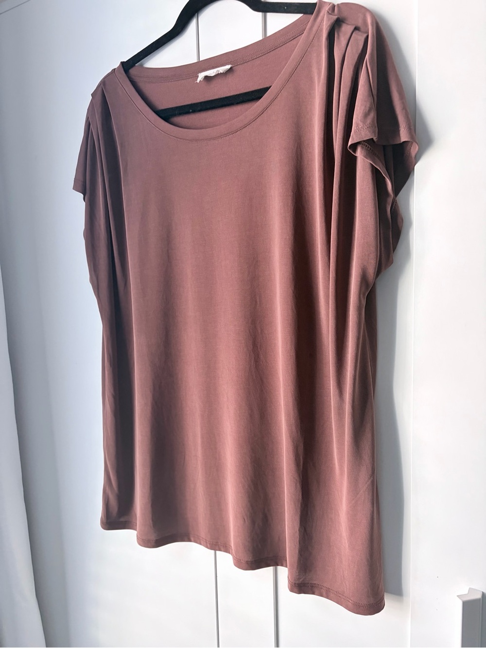 Maurices Scoop Neck Short Sleeve Tee in Brown